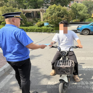 文明養(yǎng)犬記心中 構(gòu)建和諧社區(qū)